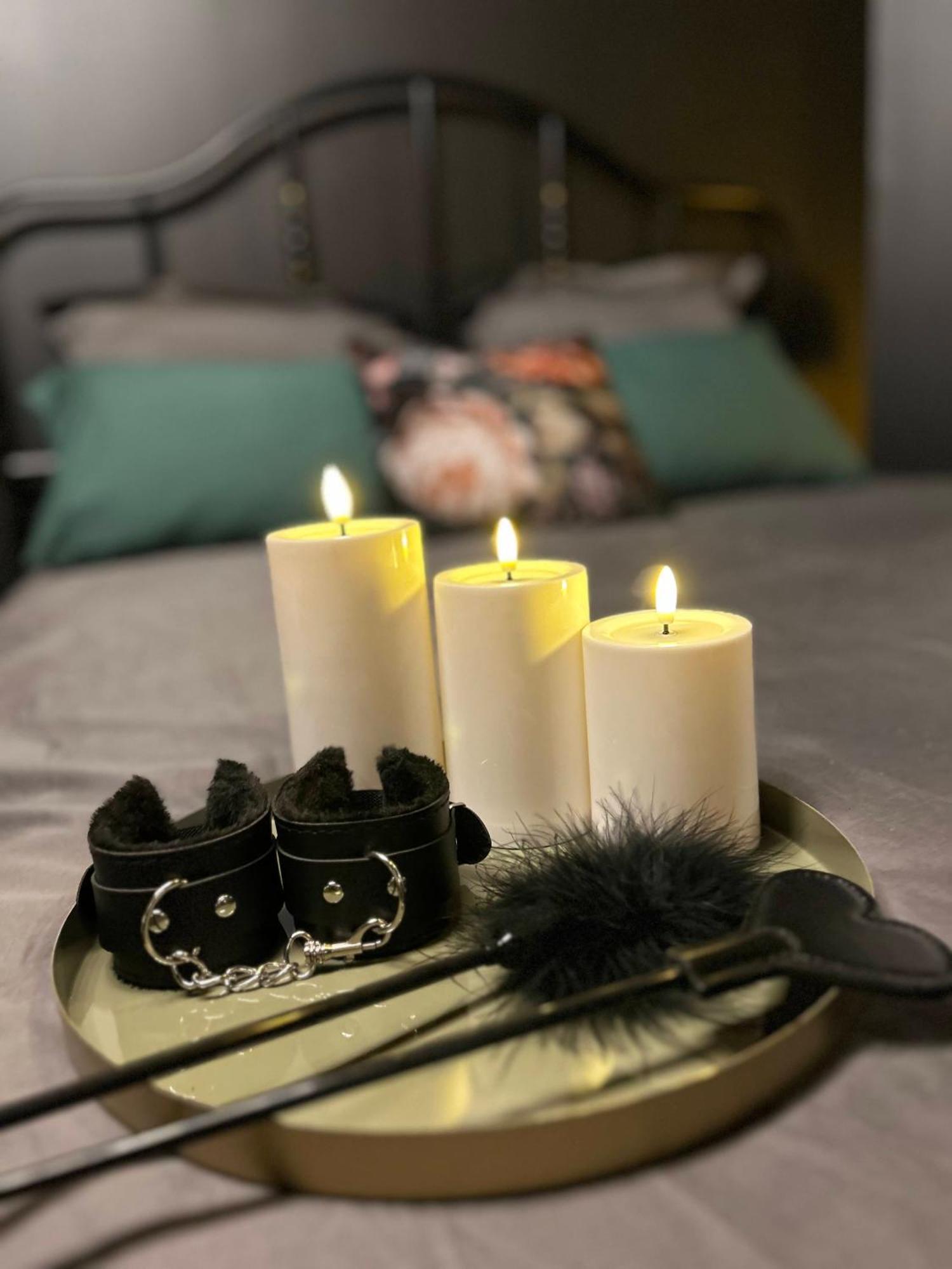 Love Room La Croix De Saint Andre Exterior photo